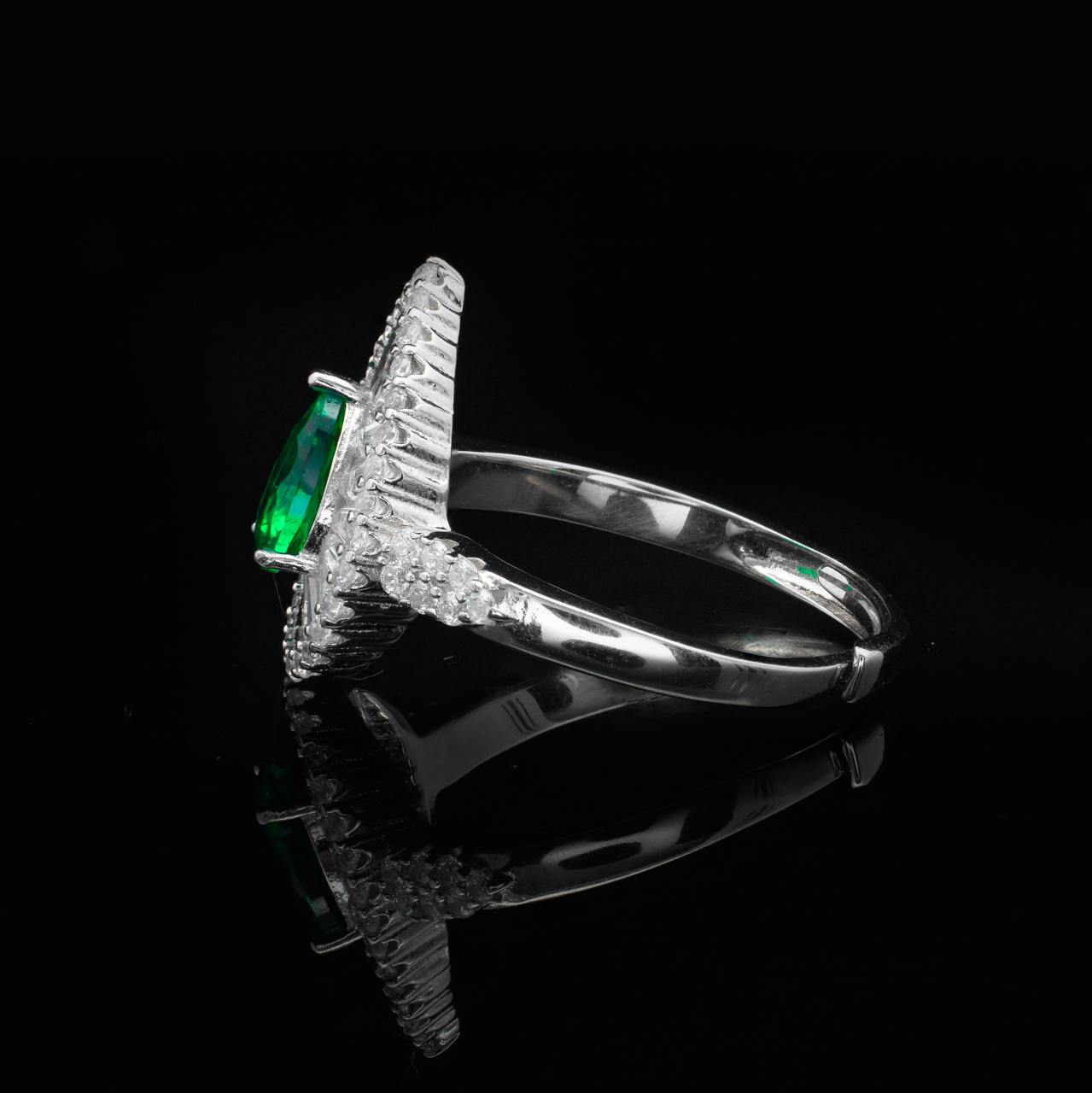 Omnia Sophia Green Teardrop Bridal Full Set in 925 Silver with High Quality Simulated Diamonds - OMNIASTORES UAE
