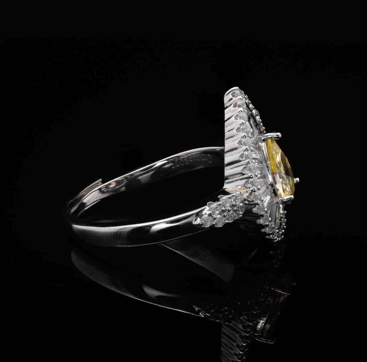 Omnia Sophia Yellow Teardrop Bridal Full Set in 925 Silver with High Quality Simulated Diamonds - OMNIASTORES UAE
