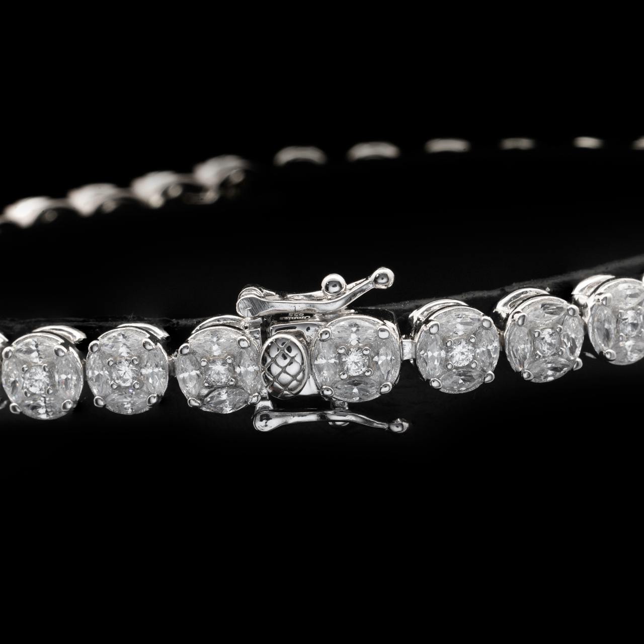 Omnia Tahani White Bracelet in 925 Silver with High Quality Simulated Diamonds - OMNIASTORES UAE
