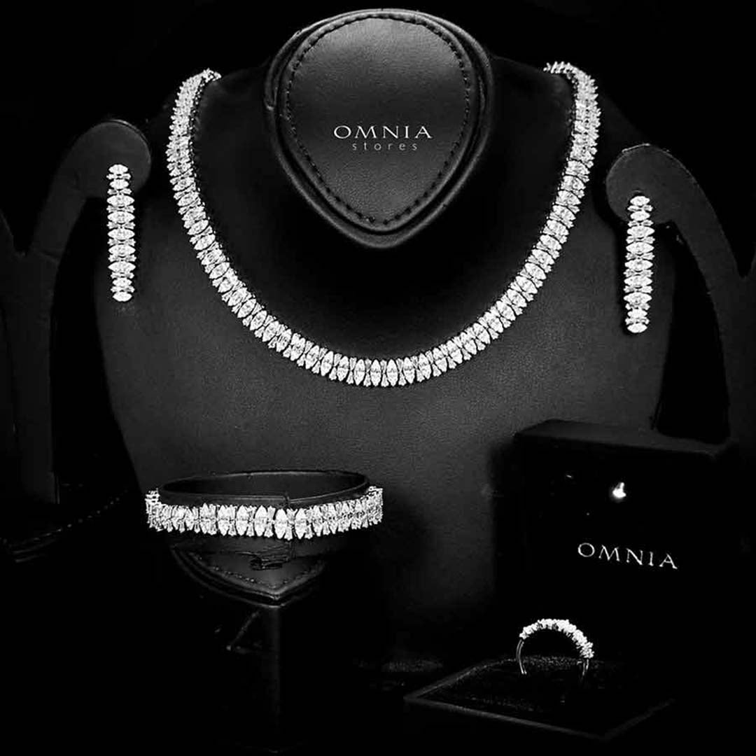 Omnia Manahil White Luxury Bridal Full Set in High Quality Zircon Stone Rhodium Plated - OMNIASTORES UAE