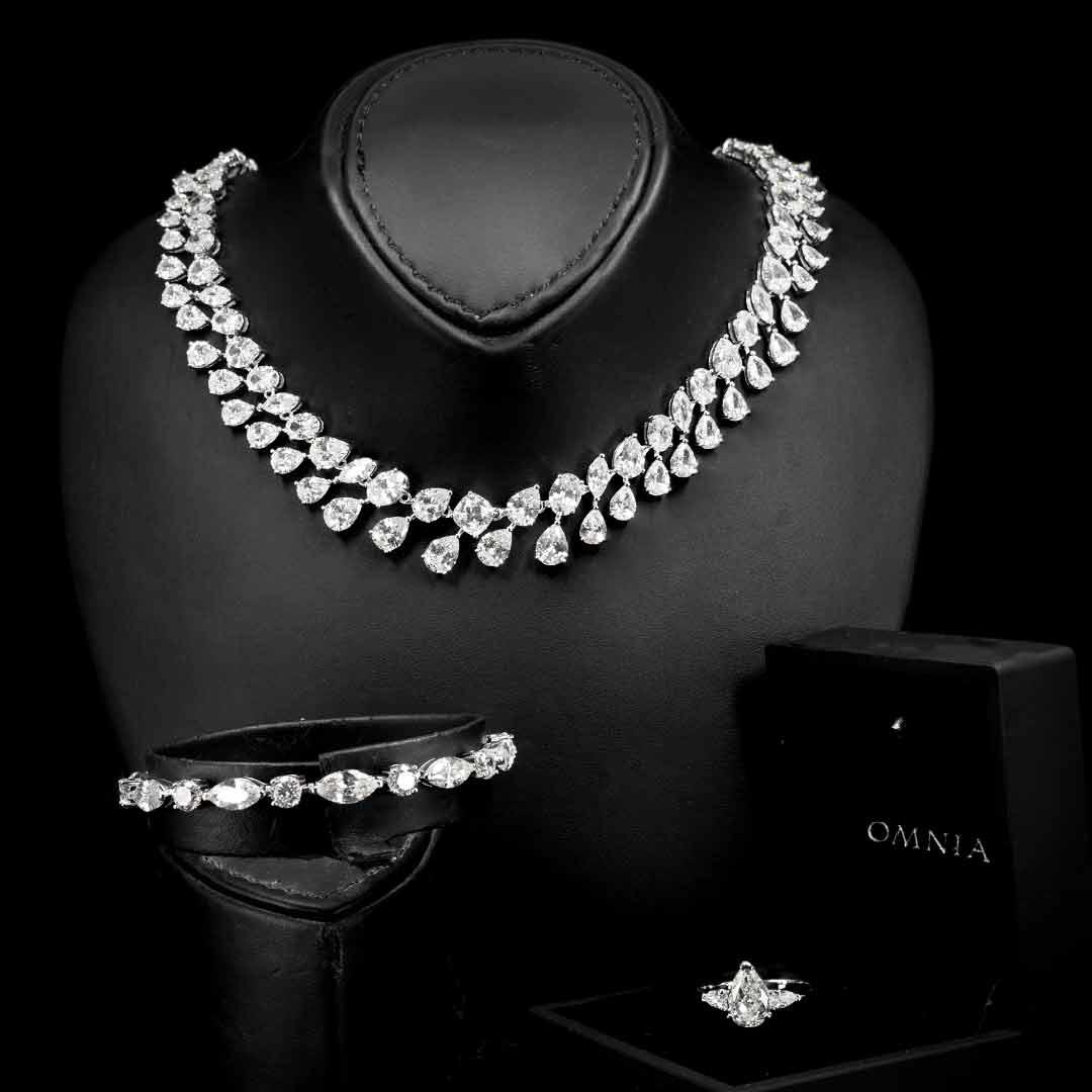 Omnia Azeen White Necklace, Bracelet and RIng Set in 925 Silver High Quality Simulated diamonds