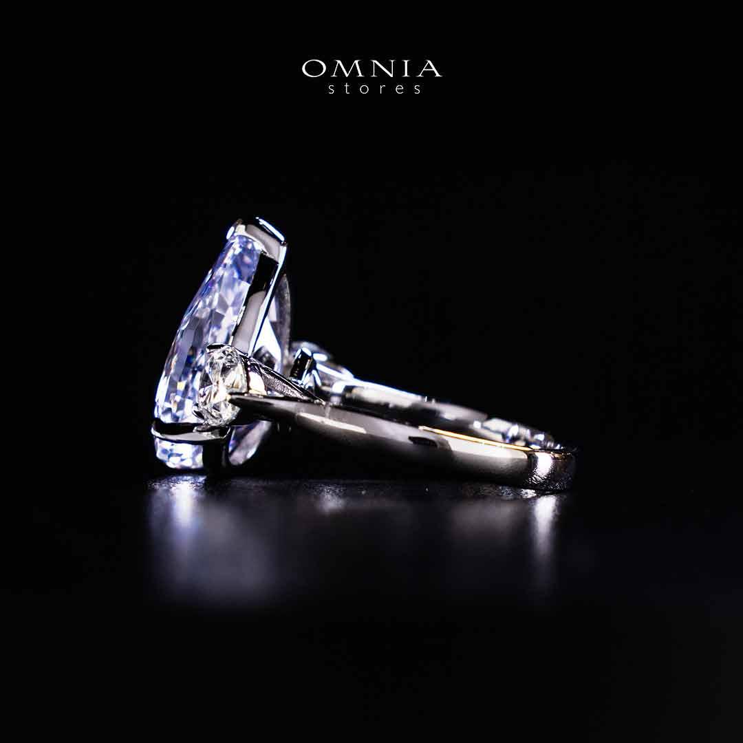 Omnia Nadira Light Purple and White Silver Ring In 925 Silver High Quality Certified Lab Crafted Stones