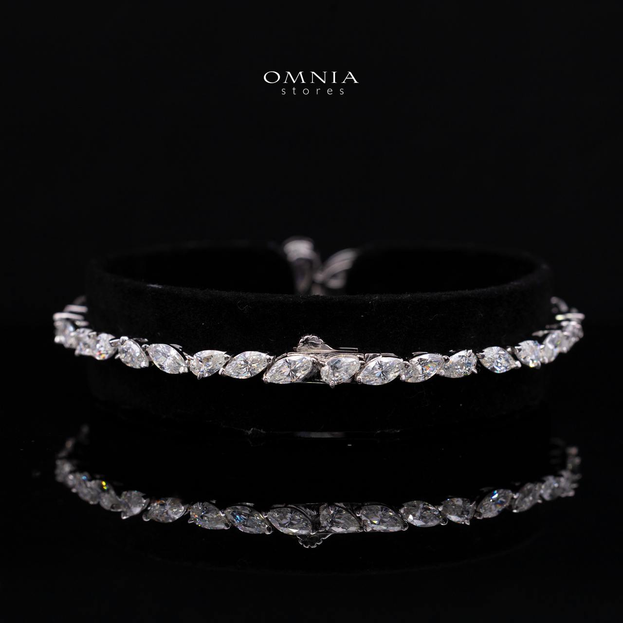 Aviana Floral Cluster Bracelet with Premium Simulated Diamonds and Certificate in 925 Sterling Silver