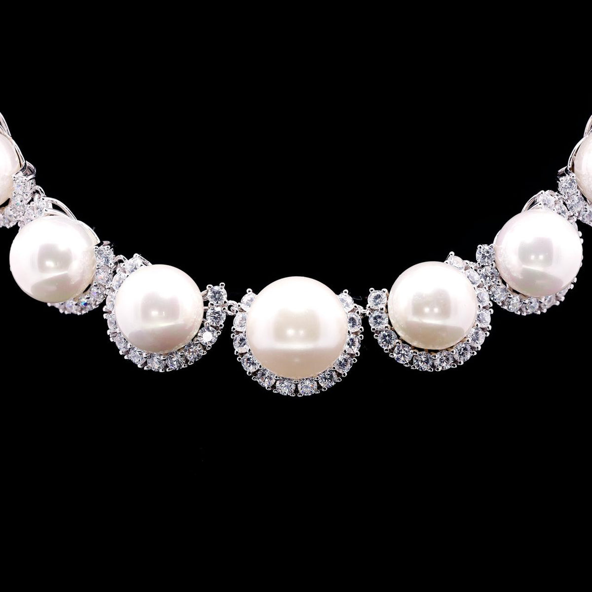 Intisar Pearl Necklace with Certificate | High-Quality Simulated Diamonds in 925 Sterling Silver