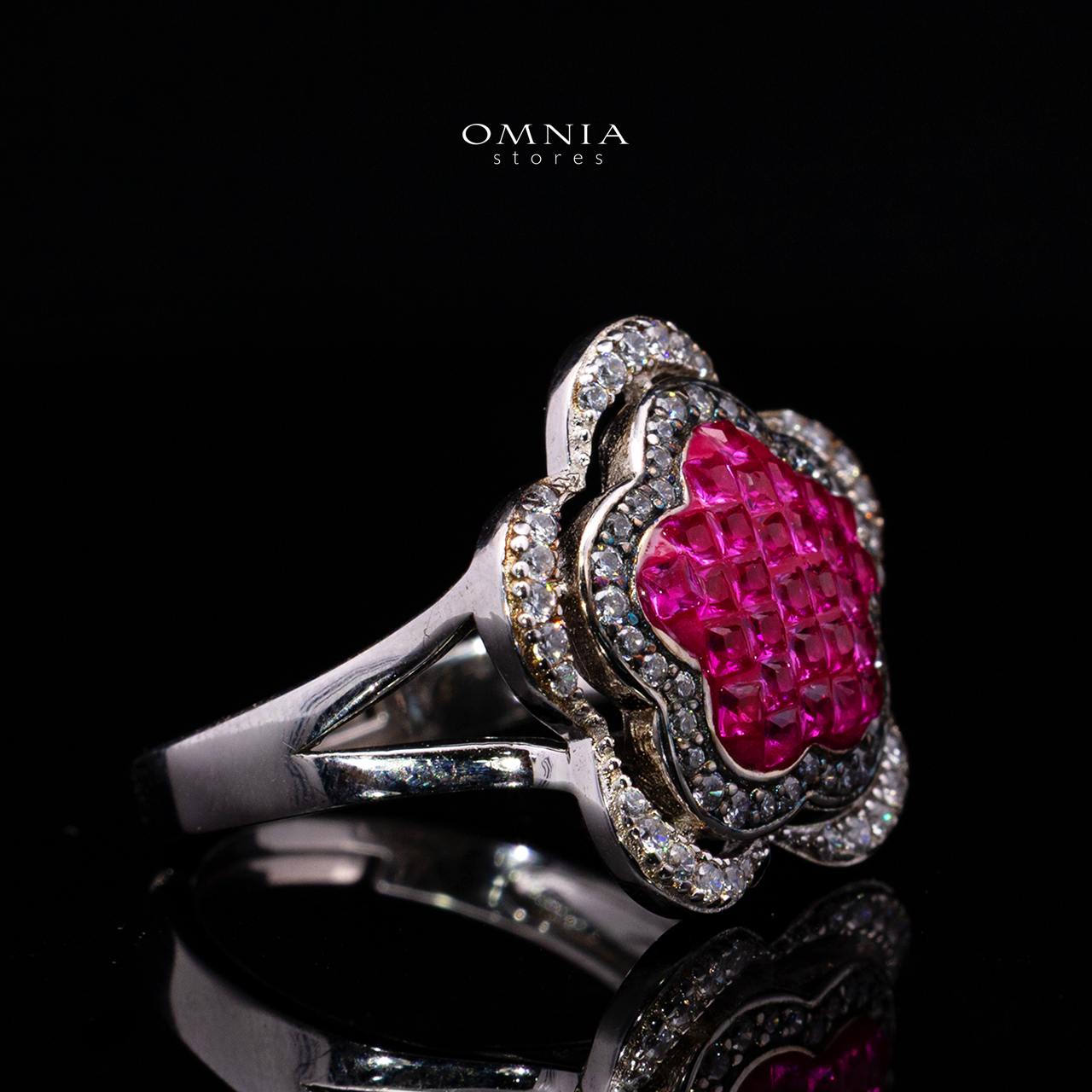 Lamisra Ring with High-Quality Premium Simulated Diamonds in 925 Sterling Silver